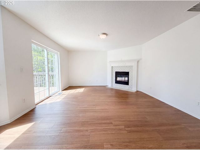 13616 DUANE St, Oregon City, OR 97045