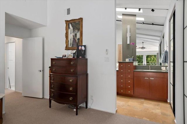 150 Alma Street 312, Menlo Park, CA 94025