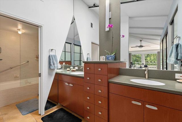 150 Alma Street 312, Menlo Park, CA 94025