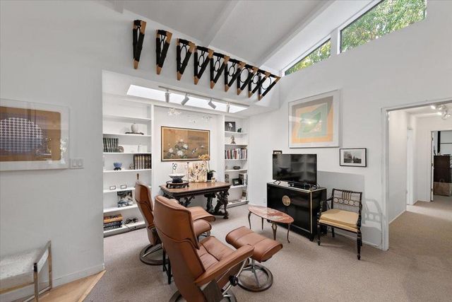 150 Alma Street 312, Menlo Park, CA 94025
