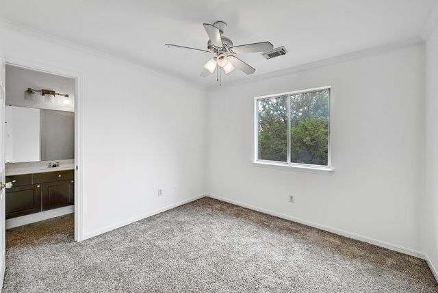 13401 Lamplight Village Ave, Austin, TX 78727