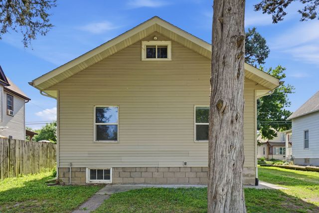 1318 44th Street, Rock Island, IL 61201