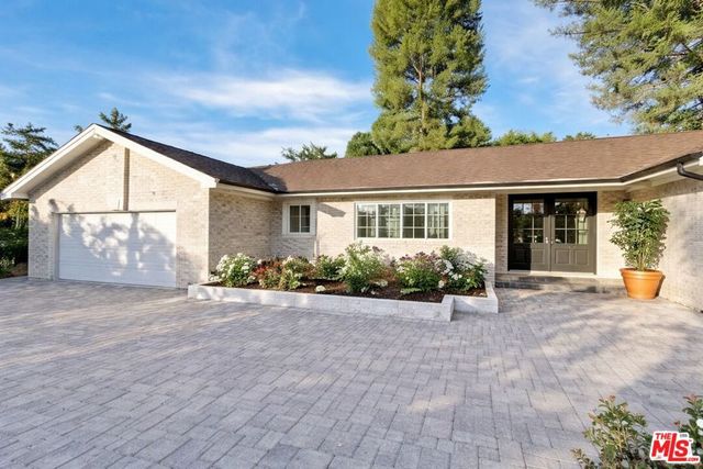 4732 Del Moreno Drive, Woodland Hills, CA 91364