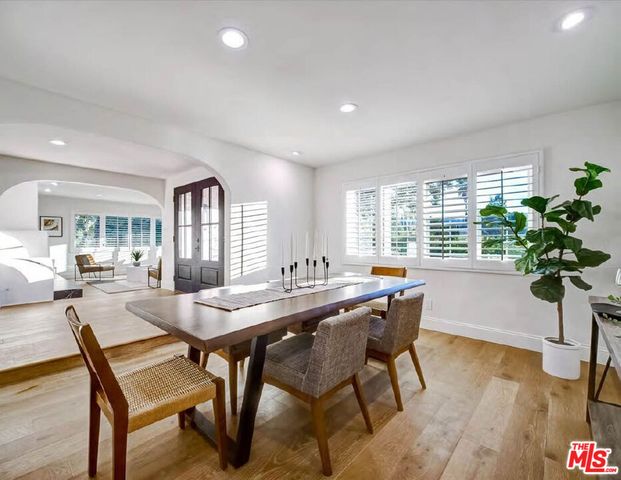 4732 Del Moreno Drive, Woodland Hills, CA 91364