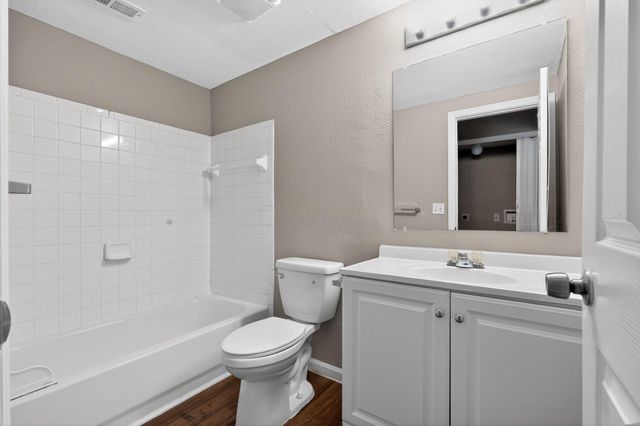 1640 Butterfly Court, Columbus, OH 43223