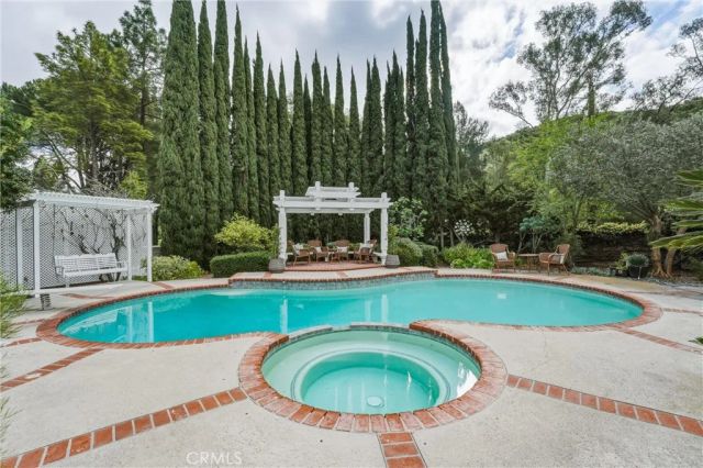 980 S Rutgers Circle, Anaheim Hills, CA 92807