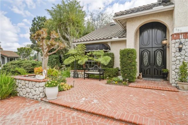 980 S Rutgers Circle, Anaheim Hills, CA 92807