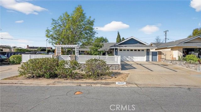 24221 Ankerton, Lake Forest (el Toro), CA 92630