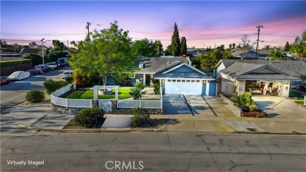 24221 Ankerton, Lake Forest (el Toro), CA 92630