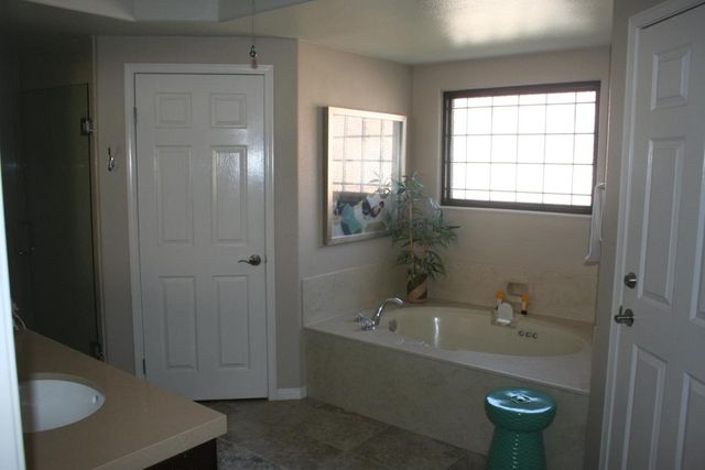 39935 Sweetwater Drive, Palm Desert, CA 92211