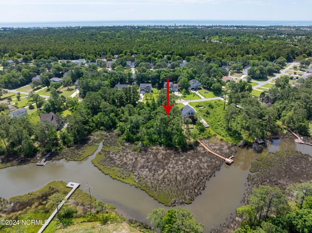 327 Chadwick Shores Drive, Sneads Ferry, NC 28460
