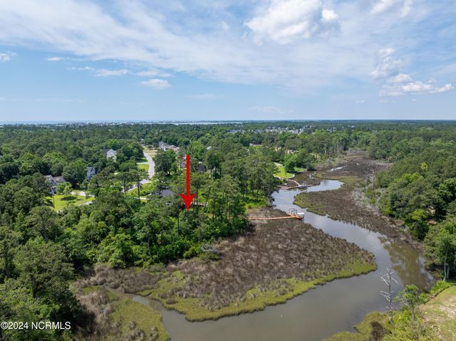 327 Chadwick Shores Drive, Sneads Ferry, NC 28460