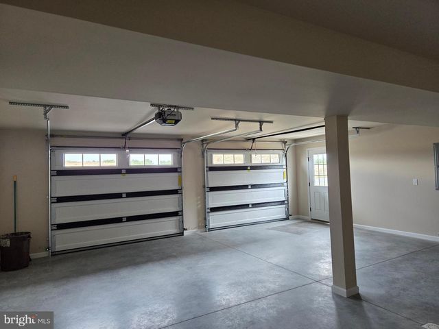 255 GROVE DRIVE, Shippensburg, PA 17257
