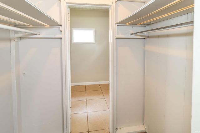 1418 E Jackson Avenue, Evansville, IN 47714