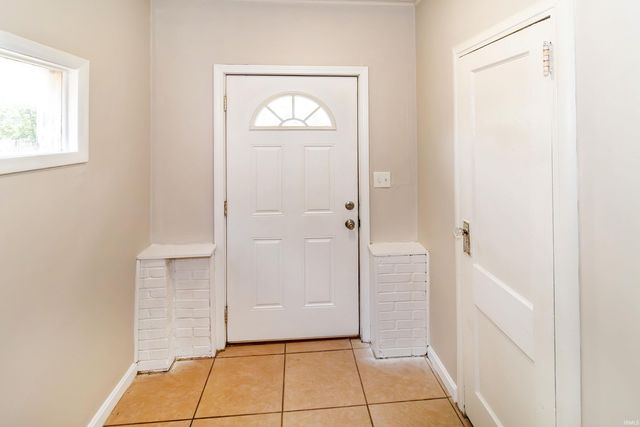 1418 E Jackson Avenue, Evansville, IN 47714