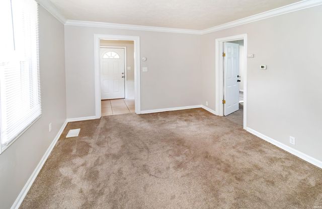 1418 E Jackson Avenue, Evansville, IN 47714