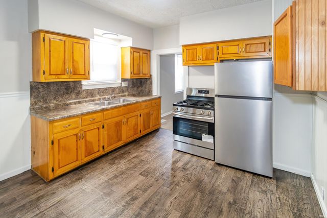 1418 E Jackson Avenue, Evansville, IN 47714