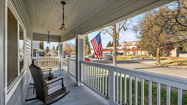 2009 W Carlisle Ave, Spokane, WA 99205