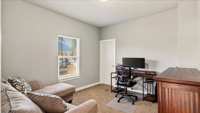 2009 W Carlisle Ave, Spokane, WA 99205