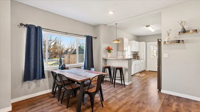 2009 W Carlisle Ave, Spokane, WA 99205