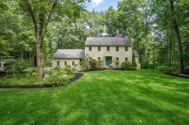 9 Millstream Drive, Exeter, NH 03833