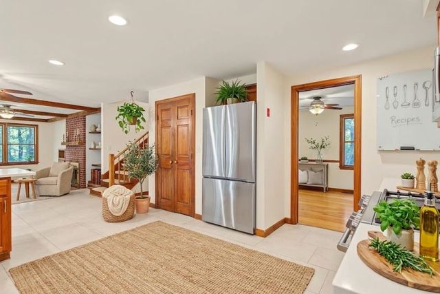9 Millstream Drive, Exeter, NH 03833