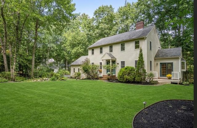 9 Millstream Drive, Exeter, NH 03833