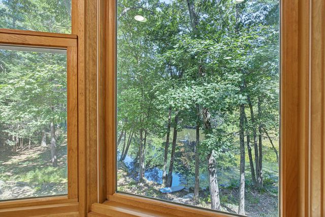 9 Millstream Drive, Exeter, NH 03833