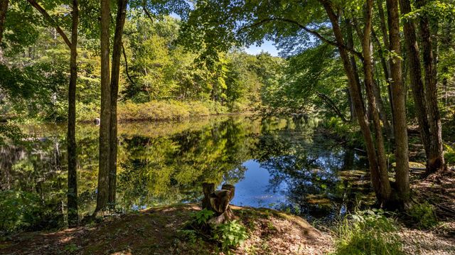 9 Millstream Drive, Exeter, NH 03833