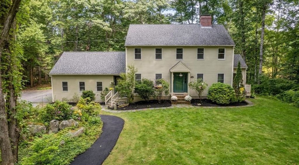 9 Millstream Drive, Exeter, NH 03833