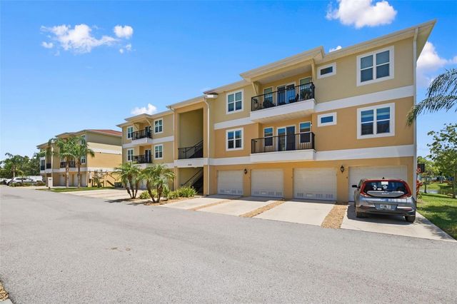 5064 ROYAL PALMS WAY 204, New Port Richey, FL 34652
