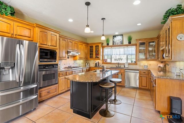 1353 Cheyenne Pass, Salado, TX 76571