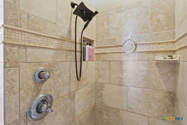 1353 Cheyenne Pass, Salado, TX 76571