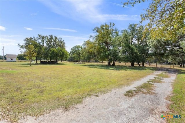 1353 Cheyenne Pass, Salado, TX 76571