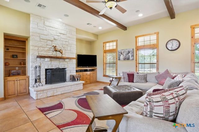 1353 Cheyenne Pass, Salado, TX 76571
