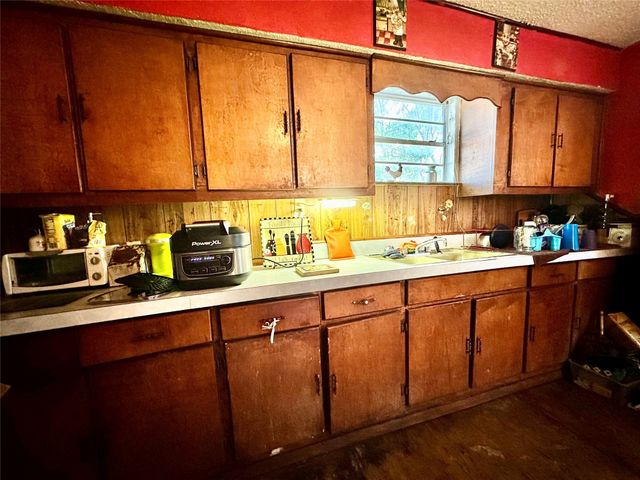903 College Street, Sulphur Springs, TX 75482