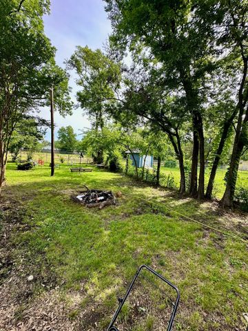 903 College Street, Sulphur Springs, TX 75482