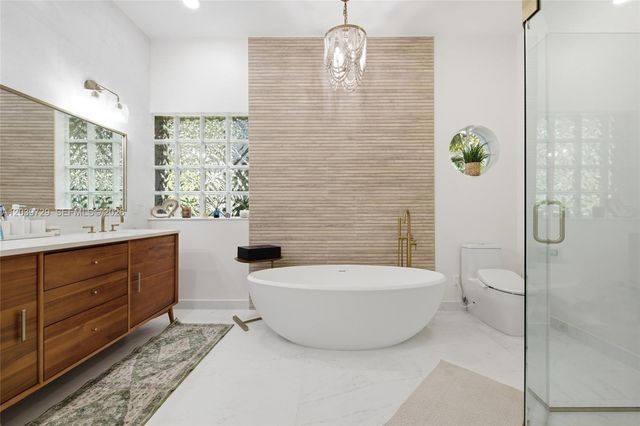 3725 Oak Ridge Lane, Weston, FL 33331