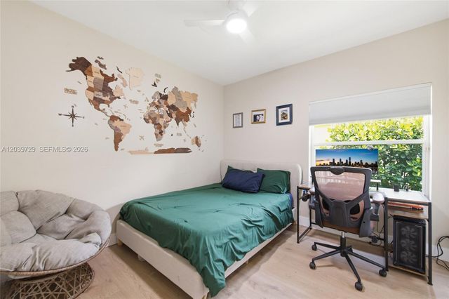 3725 Oak Ridge Lane, Weston, FL 33331