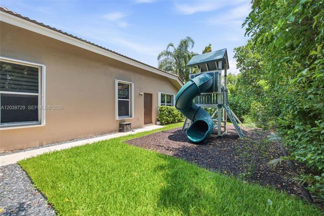 3725 Oak Ridge Lane, Weston, FL 33331