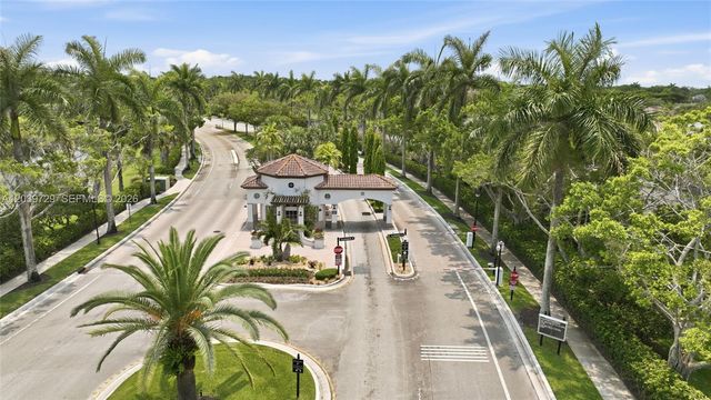 3725 Oak Ridge Lane, Weston, FL 33331