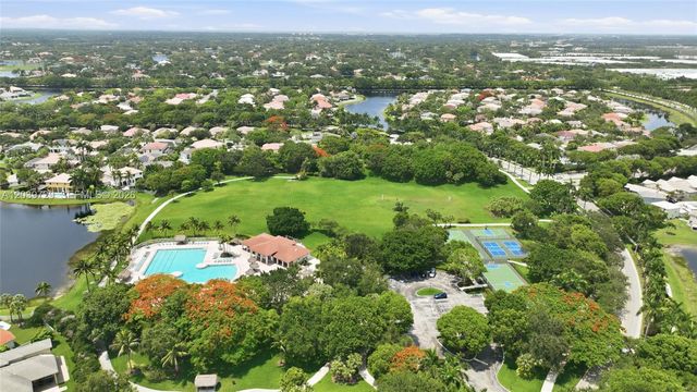 3725 Oak Ridge Lane, Weston, FL 33331
