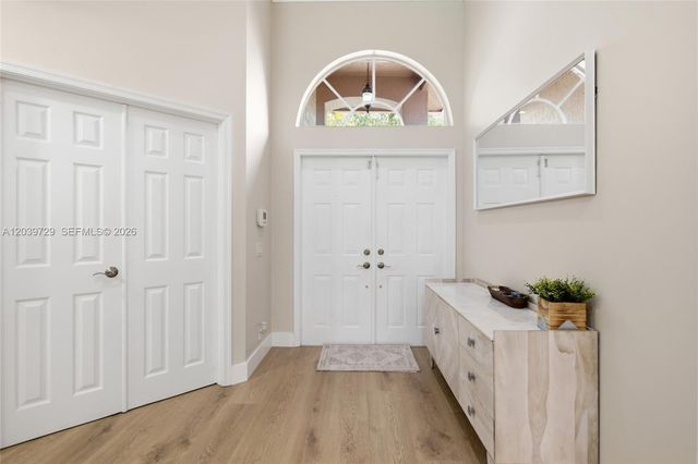 3725 Oak Ridge Lane, Weston, FL 33331