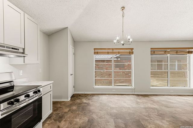 10907 Forest Farm, Live Oak, TX 78233
