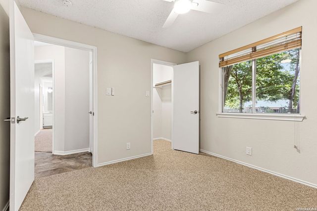 10907 Forest Farm, Live Oak, TX 78233