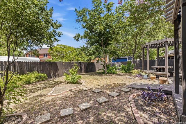 10907 Forest Farm, Live Oak, TX 78233