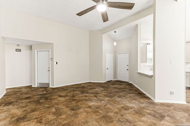 10907 Forest Farm, Live Oak, TX 78233