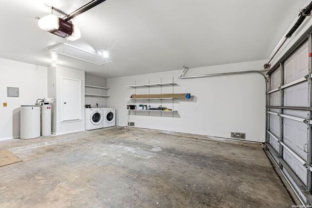 10907 Forest Farm, Live Oak, TX 78233