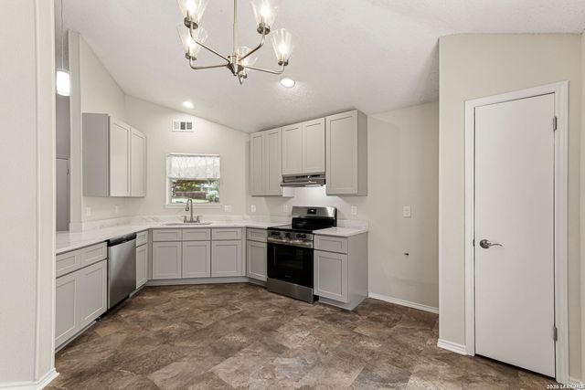 10907 Forest Farm, Live Oak, TX 78233