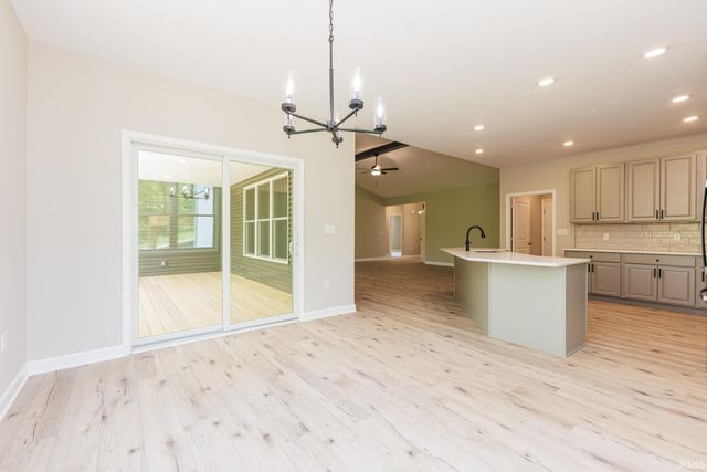 17 Red Oak Drive, Bedford, IN 47421
